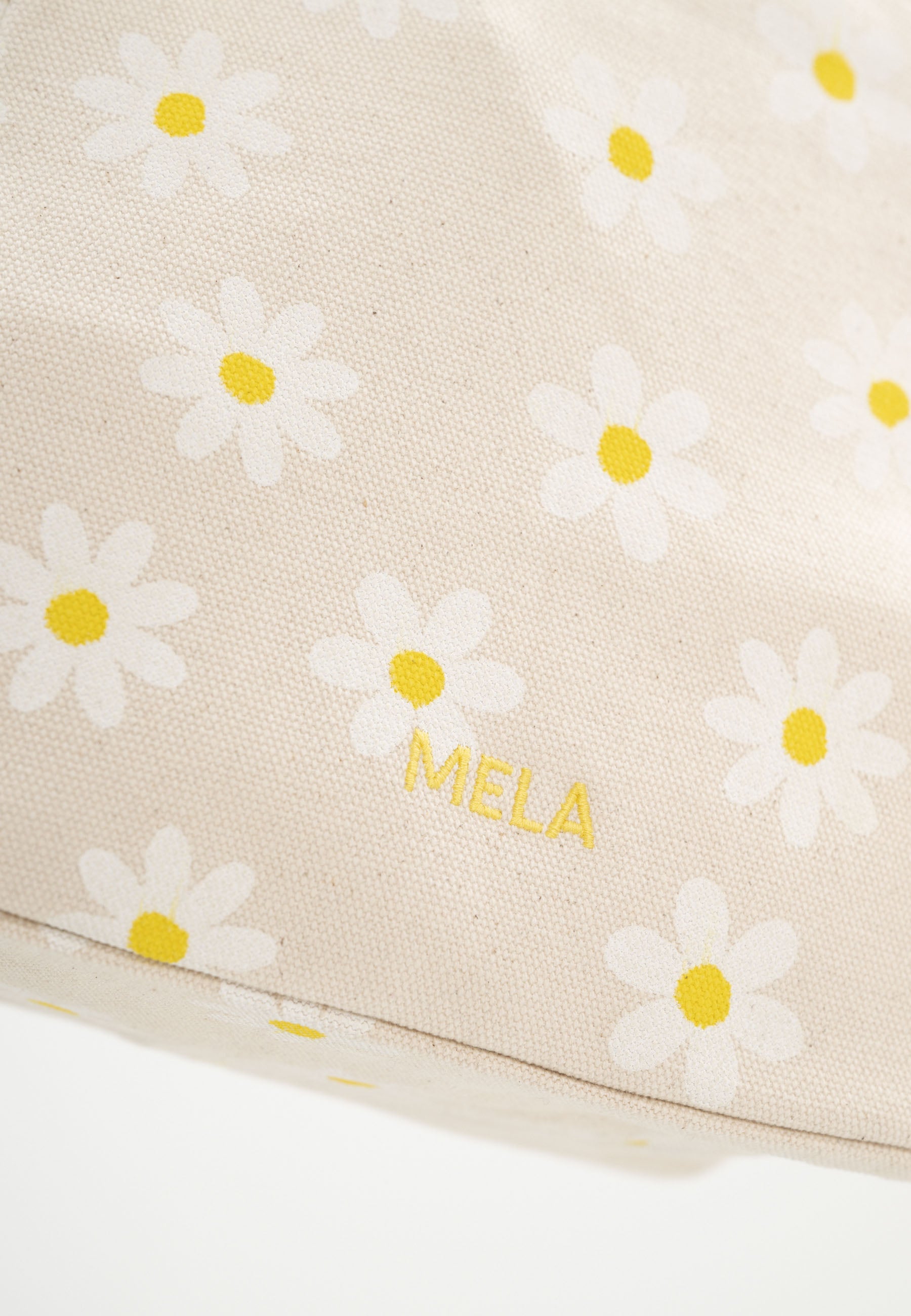 #Farbe_greige / daisy print