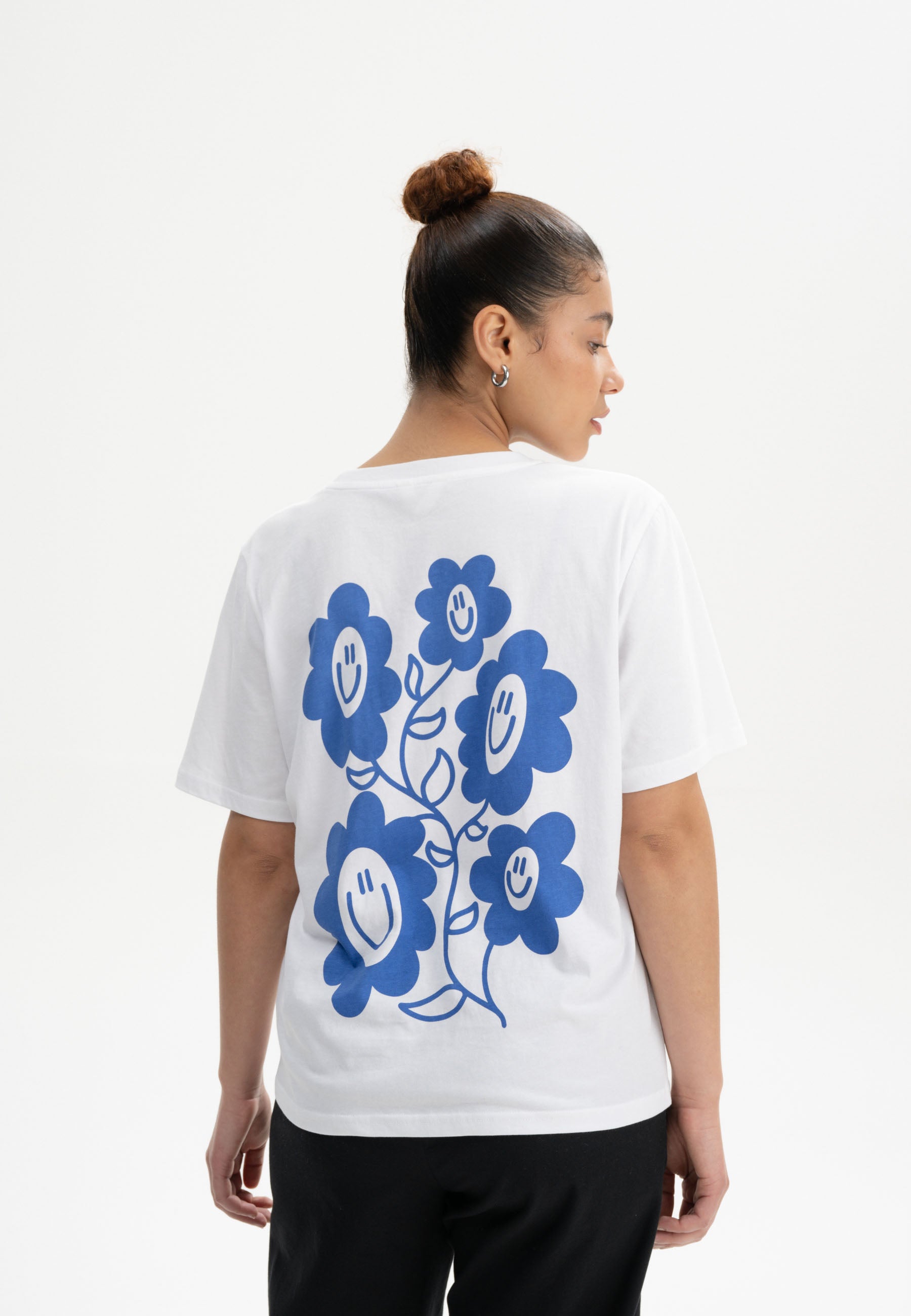 #Farbe_weiß / print blaue blumen